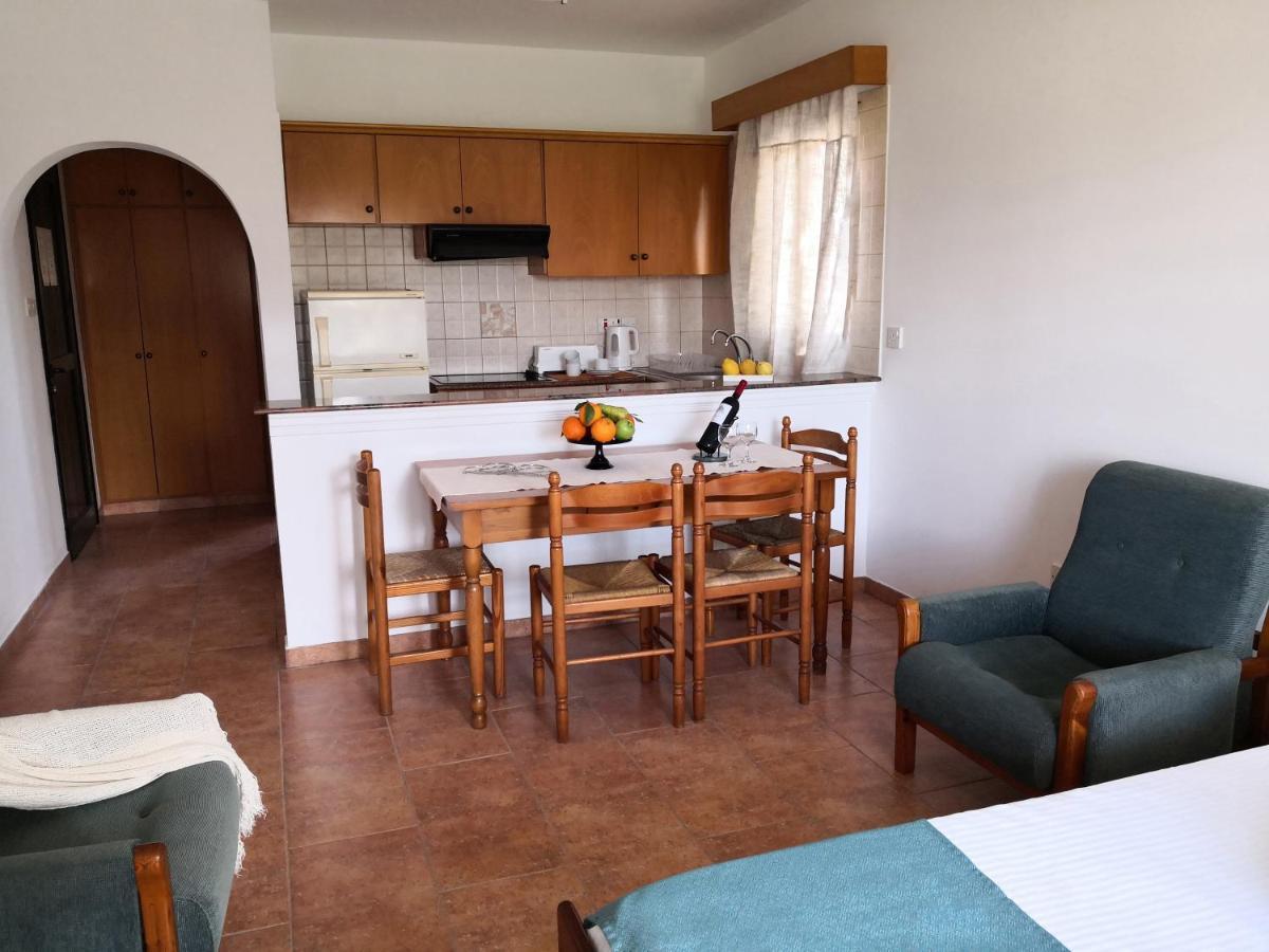 Seashell Apartments Paphos 外观 照片